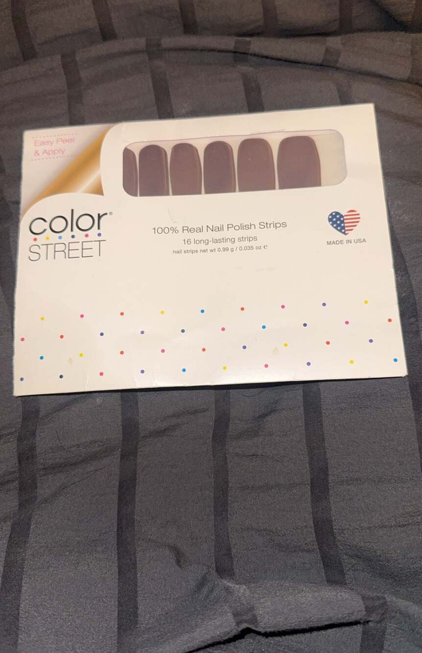 Color Street Berlin It To Win It Nail Polish Strips
